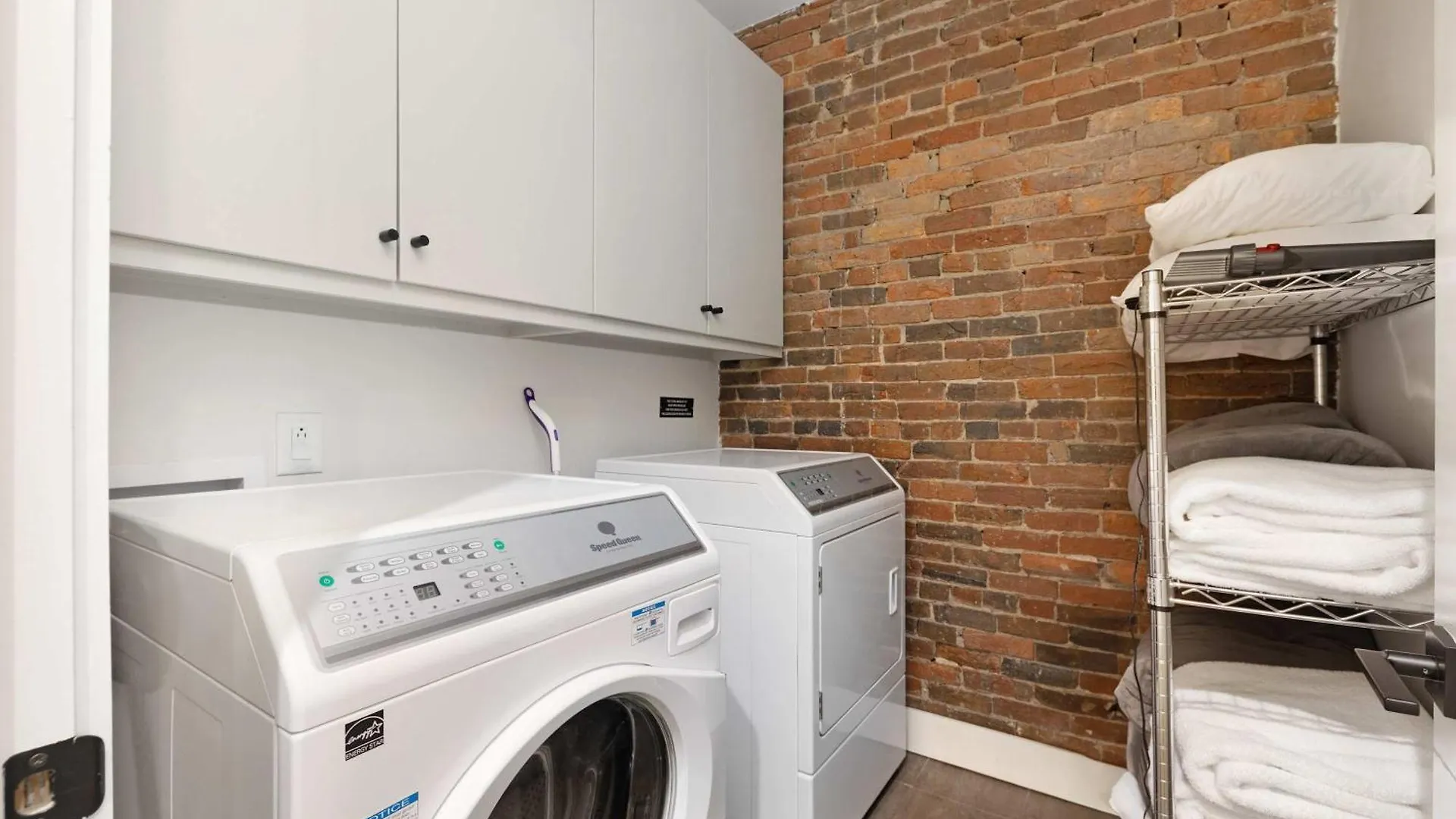 French'S Luxury Condo - Steps From Broadway Nashville 0*,  Stati Uniti